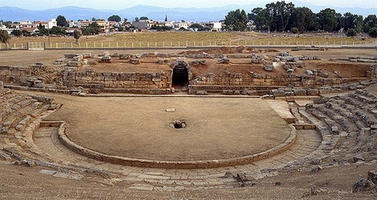 Το αρχαίο θέατρο Ερέτριας που χρονολογείται τον 5ο αι. π.Χ